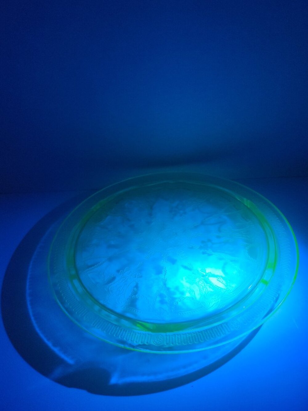 Vintage 10" Green Uranium Glass Relish Serving Tray Plate UV Reactive Glow